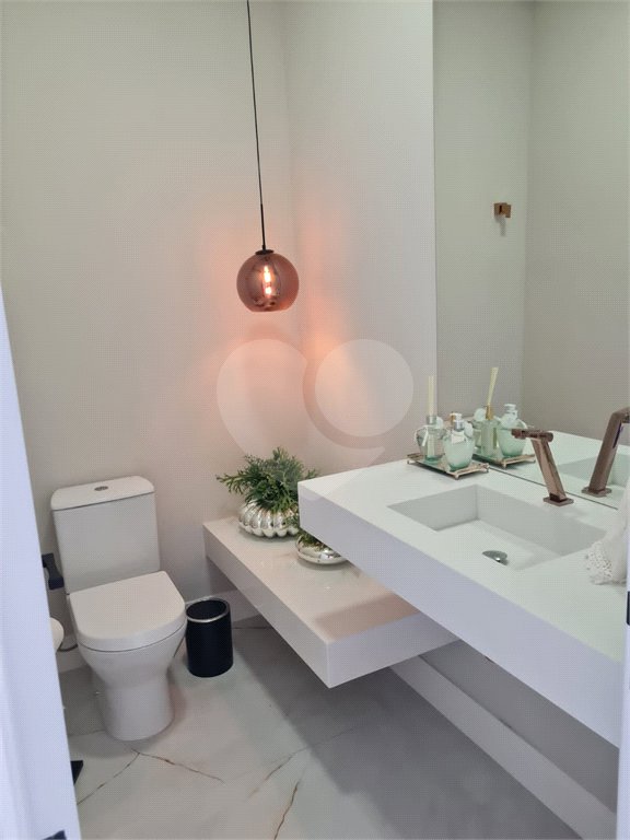 Casa à venda com 3 suítes no condomínio Residencial Duas Marias, Indaiatuba - SP