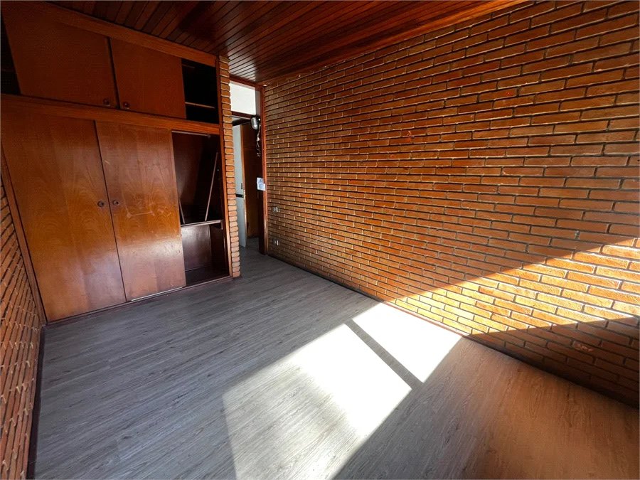 Sobrado à venda com 3 quartos, sendo 1 suíte, em Rolinópolis, São Paulo, SP