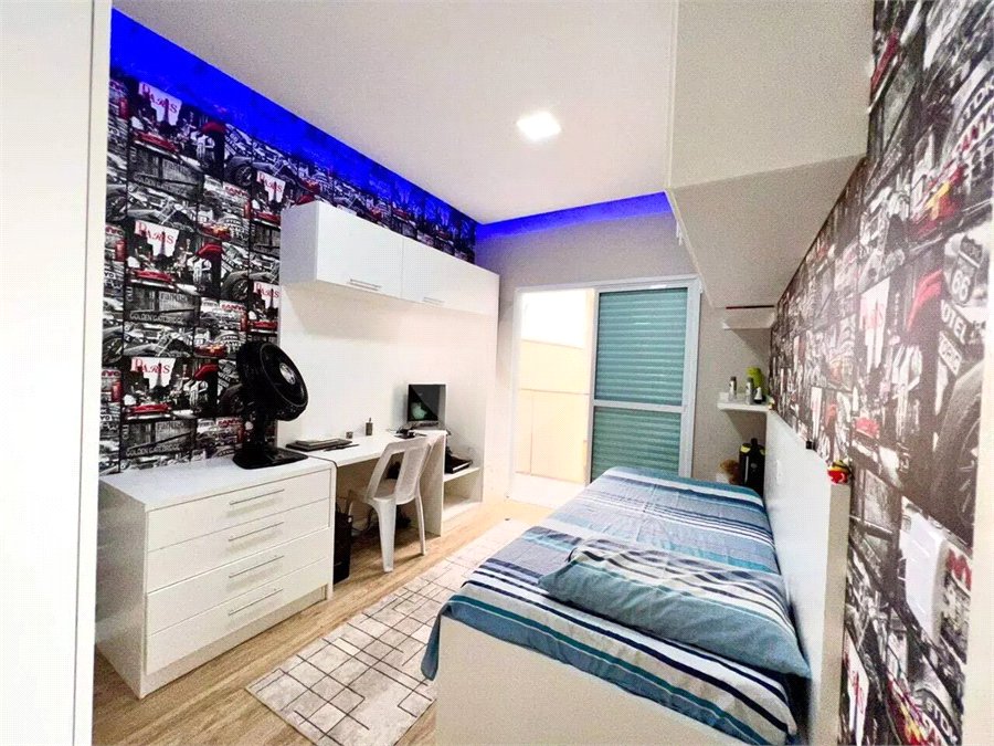 Sobrado à venda com 3 quartos, sendo 1 suíte,  em Residencial Jardim Nathália, Sorocaba, SP