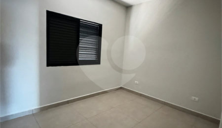Casa à venda com 2 quartos em Jardim São Felipe, Atibaia, SP