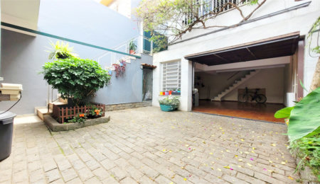 Sobrado à venda com 4 quartos, sendo 2 suítes,  em Parada Inglesa, São Paulo, SP