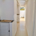 Casa à venda com 3 quartos, sendo 1 suíte, no condomínio Residencial Rio Preto Village, Atibaia - SP
