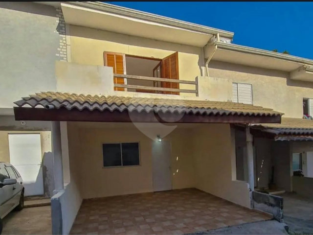 Casa à venda com 2 quartos no condomínio Villagio dos Pinhais, Pinhalzinho - SP