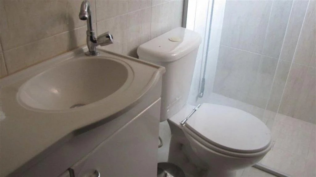 Casa à venda com 3 quartos, sendo 1 suíte, no condomínio Villa Jardim Sul, São Paulo - SP