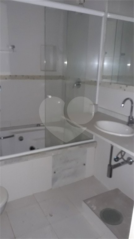 Casa à venda ou para alugar com 5 suítes em Granja Julieta, São Paulo, SP