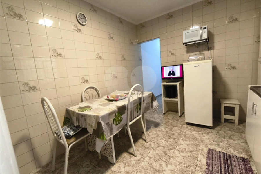 Sobrado à venda com 3 quartos no Brasilândia, São Paulo, SP