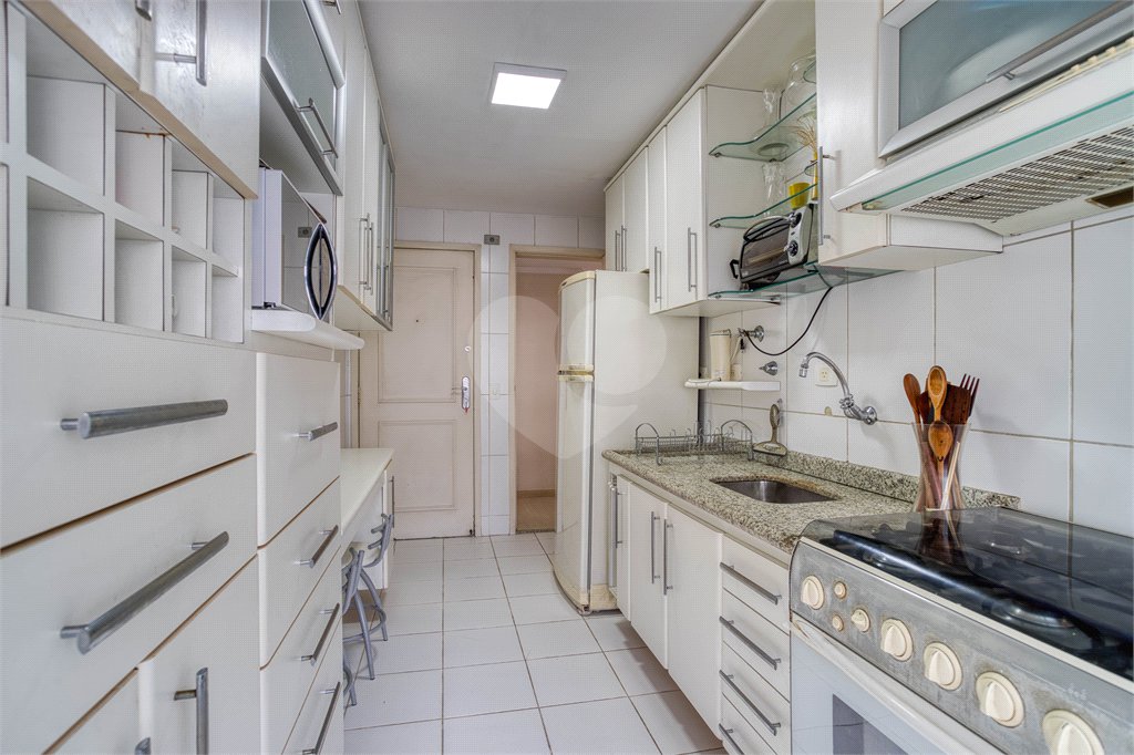 Cobertura à venda com 4 quartos, sendo 1 suíte,  em Vila Clementino, São Paulo, SP