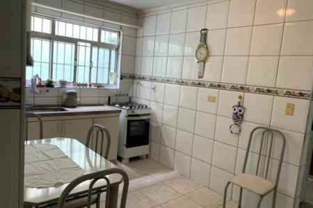 Casa à venda com 3 quartos, sendo 1 suíte,  em Bosque da Saúde, São Paulo, SP