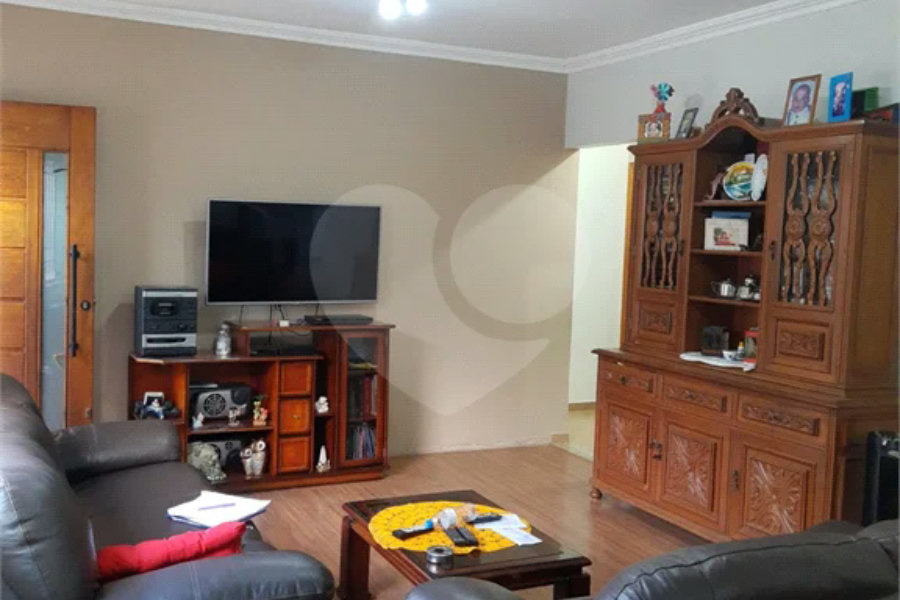 Casa à venda com 3 quartos, sendo 1 suíte, em Horto, São Paulo, SP