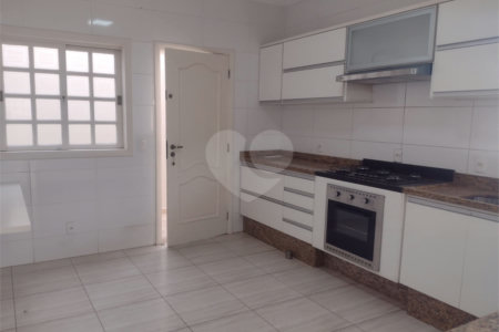 Casa para alugar com 3 suítes em Loteamento Aldeia da Mata, Votorantim, SP