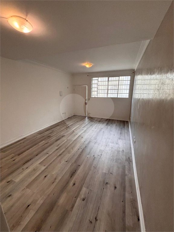 Casa de Vila à venda com 3 quartos, sendo 1 suíte, em Vila Cordeiro, São Paulo, SP