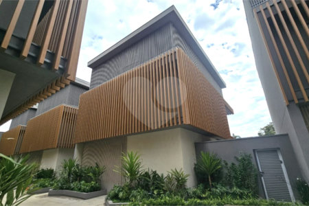 Casa à venda com 4 suítes no condomínio Plm 875, São Paulo - SP