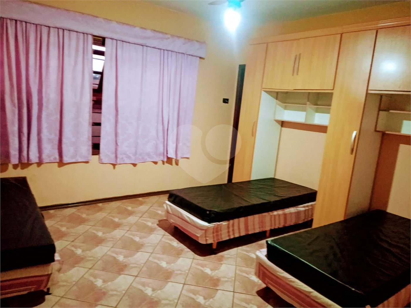 Casa à venda com 9 quartos, sendo 5 suítes,  no condomínio Residencial Rio Verde, Araçoiaba da Serra - SP