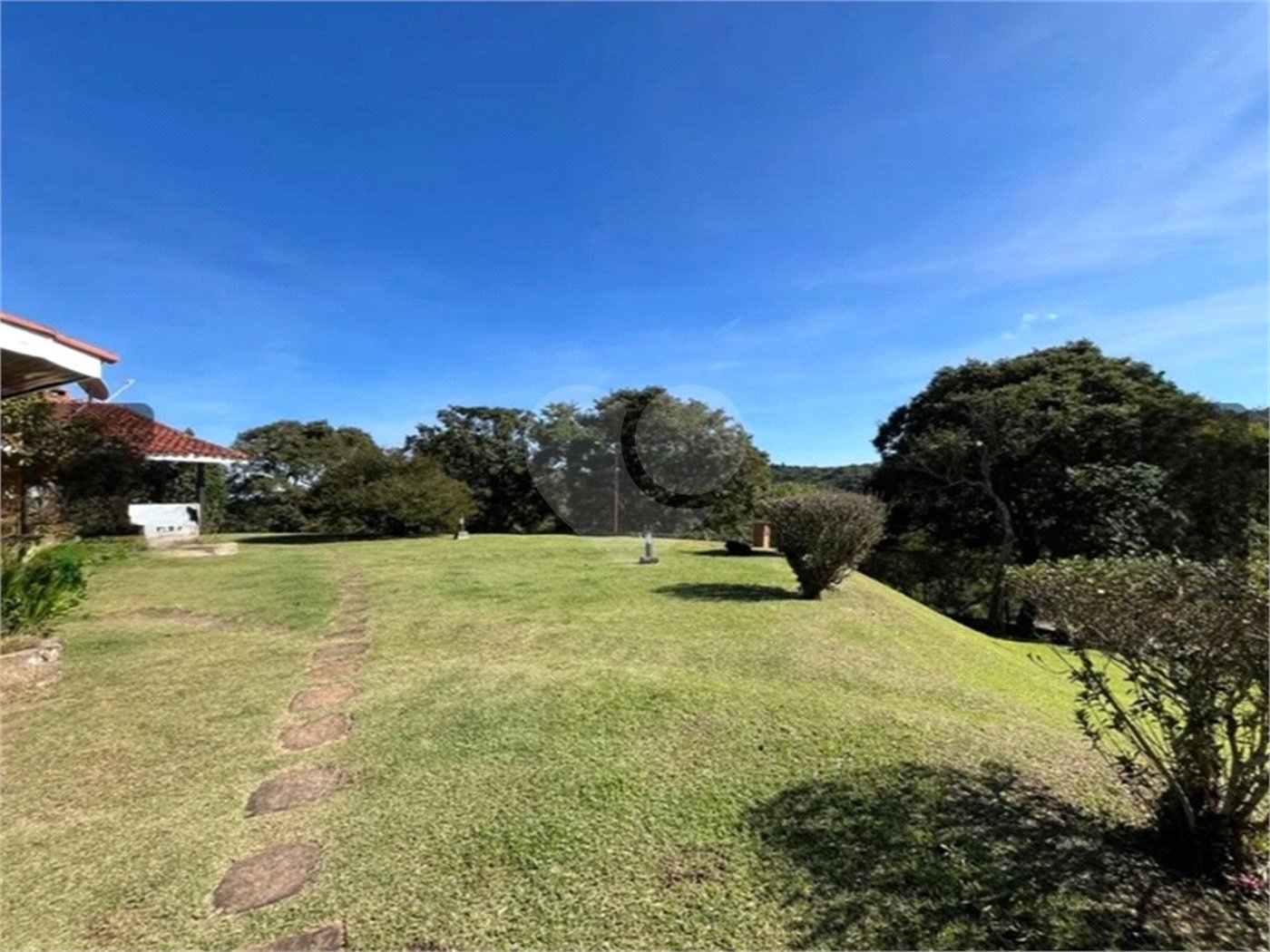 Sítio à venda com 4 quartos, sendo 2 suítes,  em Sorocamirim (canguera), São Roque, SP