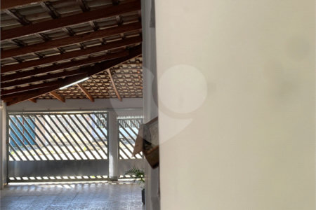 Casa à venda com 2 quartos, sendo 1 suíte, no Centro, Araçoiaba da Serra, SP