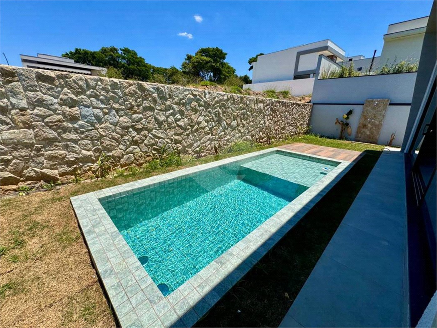 Casa à venda com 3 suítes no condomínio Alphaville Itu, Itu - SP