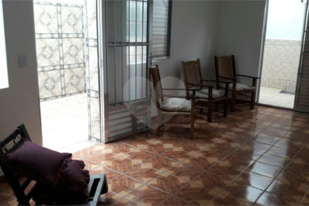 Casa Térrea à venda ou para alugar com 4 quartos, sendo 1 suíte, em Jardim Aeroporto, São Paulo, SP