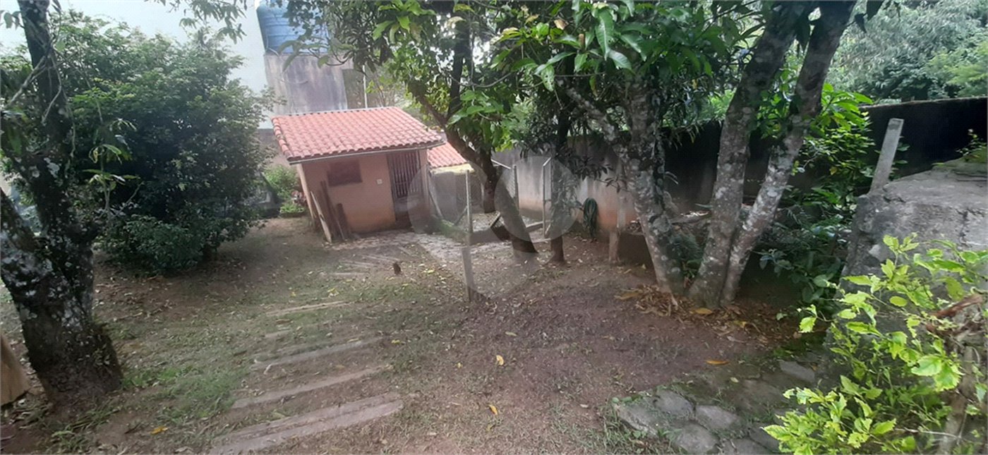 Casa à venda com 3 quartos, sendo 2 suítes, em São Vicente, Mairiporã, SP