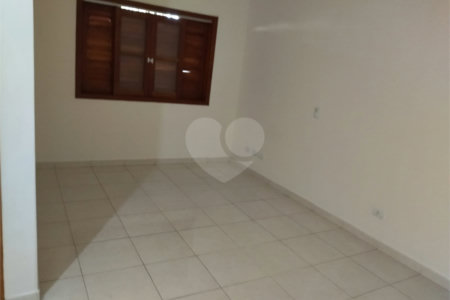 Casa Térrea à venda com 3 quartos, sendo 1 suíte, em Jardim das Cerejeiras, Atibaia, SP