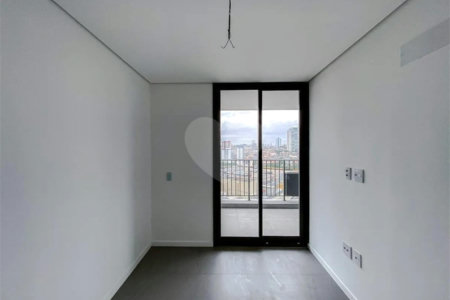 Apartamento à venda com 2 quartos, sendo 1 suíte,  em Jardim Anália Franco, São Paulo, SP