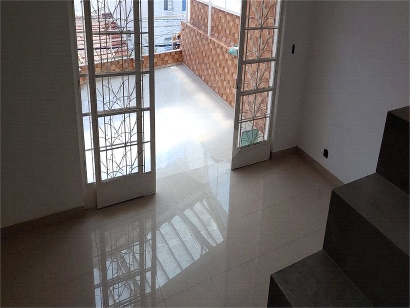 Sobrado à venda com 3 quartos, sendo 2 suítes, em Vila Paulicéia, São Paulo, SP