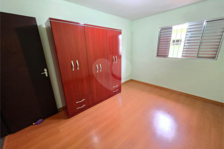 Sobrado à venda com 3 quartos em Rio Pequeno, São Paulo, SP