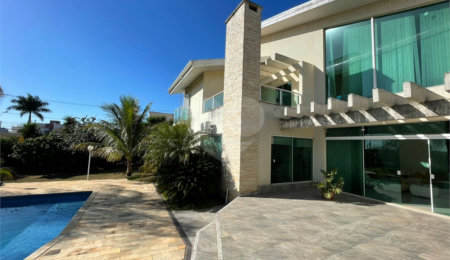 Casa à venda com 4 suítes no condomínio Haras Paineiras, Salto - SP