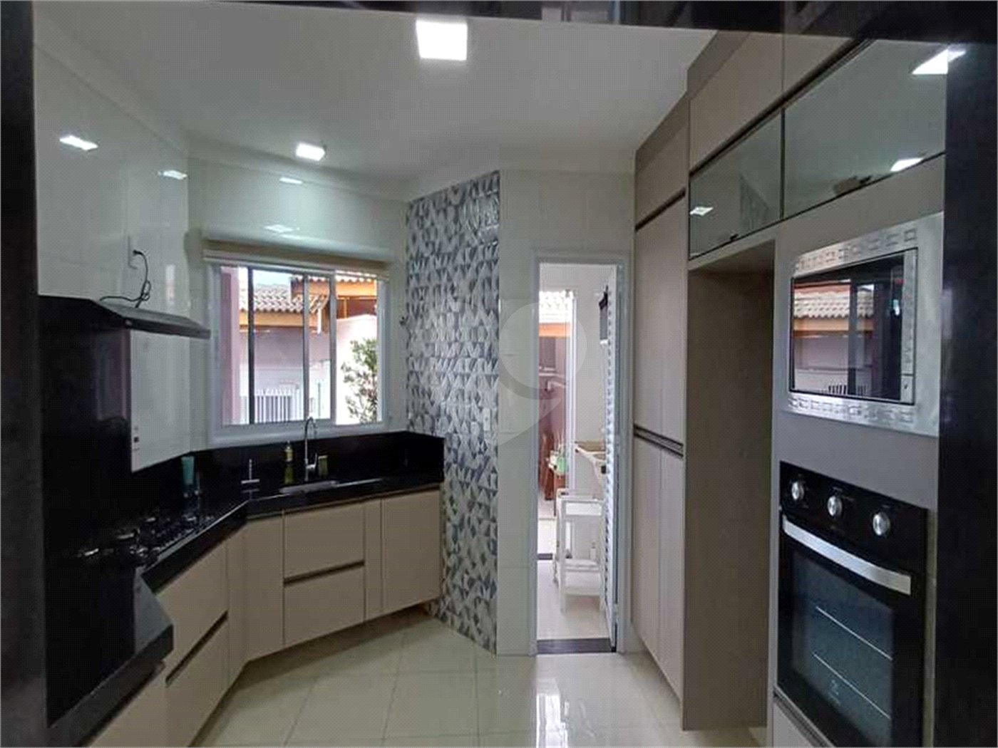 Sobrado à venda com 3 suítes em Residencial Monte Verde, Indaiatuba, SP