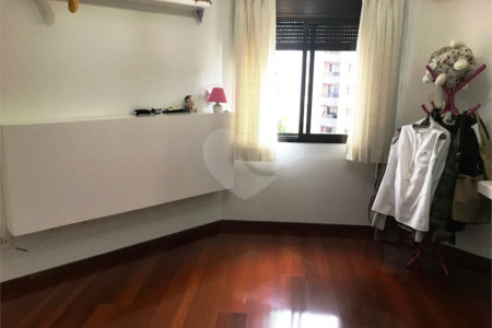 Apartamento à venda com 3 quartos, sendo 1 suíte, em Santana, São Paulo, SP