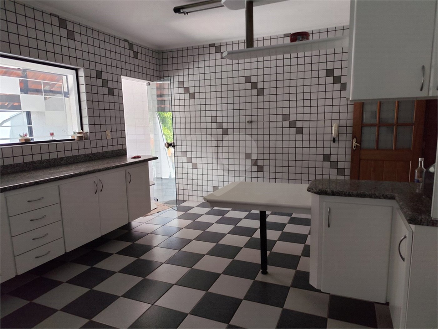 Sobrado à venda com 3 quartos, sendo 1 suíte,  em Horto Florestal, São Paulo, SP