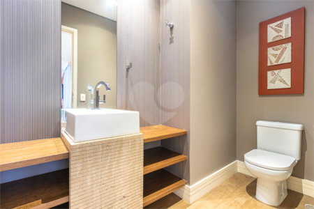 Casa à venda com 4 suítes no condomínio Las Cumbres, São Paulo - SP