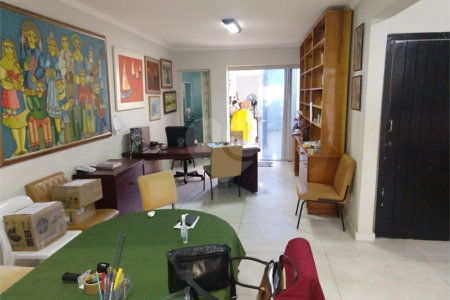 Casa à venda com 3 quartos, sendo 1 suíte, em Mirandópolis, São Paulo, SP