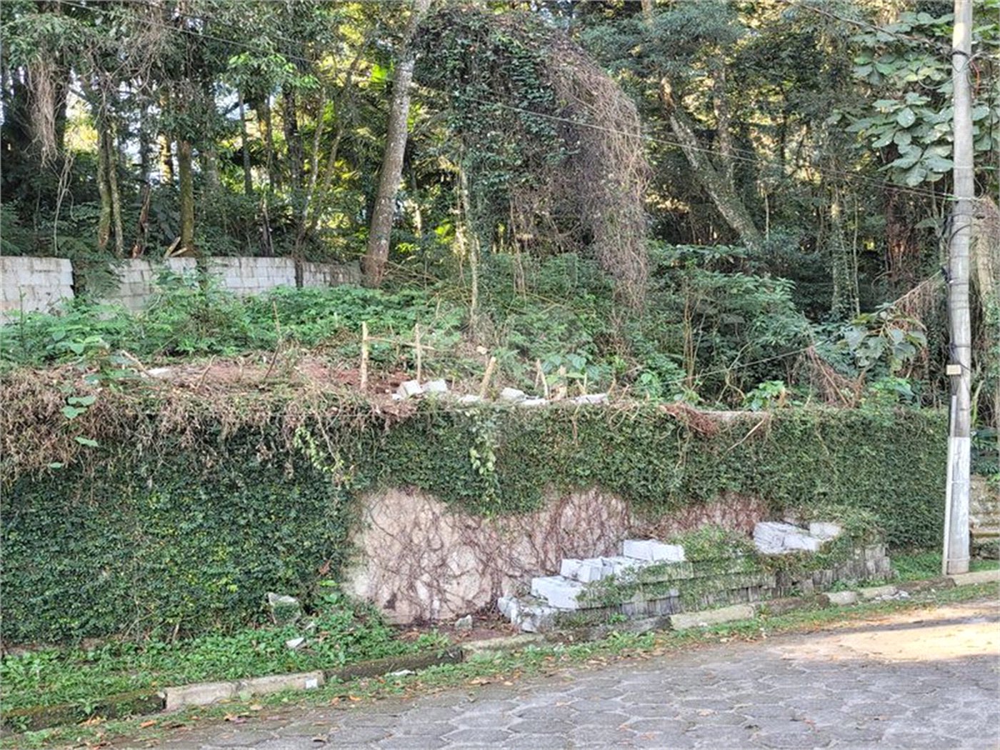 Terreno à venda no condomínio Parque Imperial da Cantareira, Mairiporã - SP