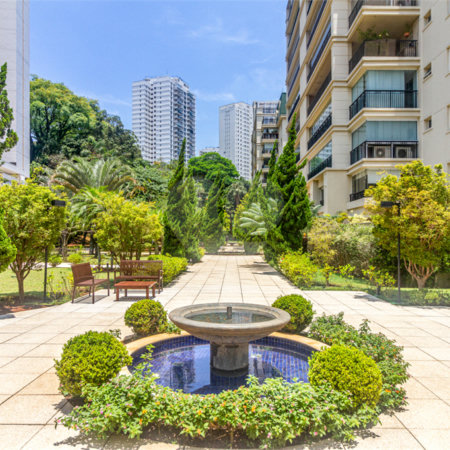 Apartamento à venda com 4 suítes em Santo Amaro, São Paulo, SP