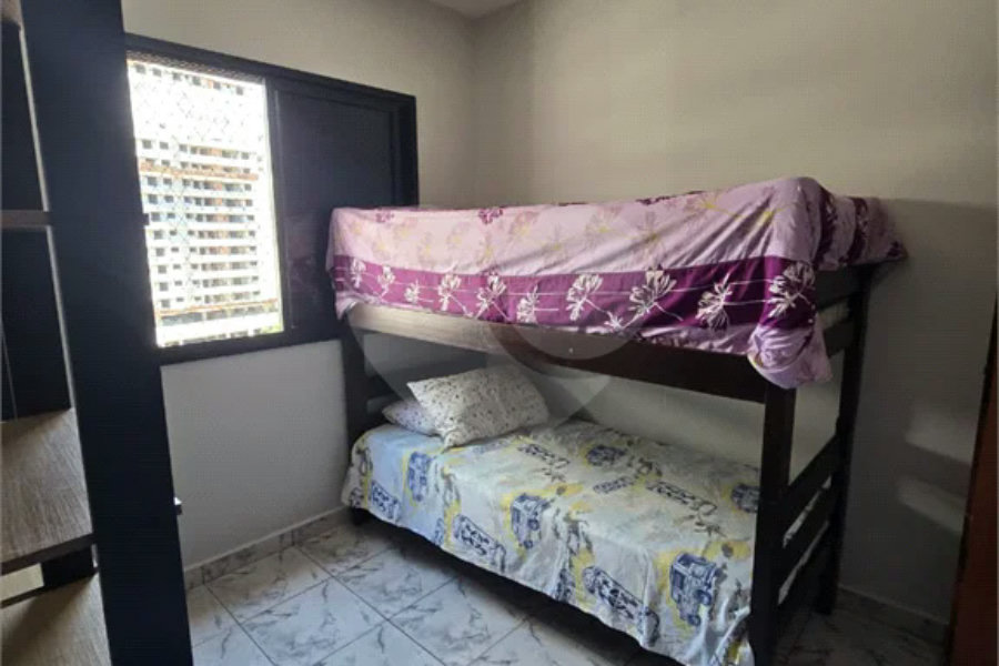 Belíssimo apartamento recém reformado na Praia Grande.