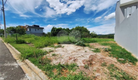 Terreno à venda com 1 suíte em Pinheirinho, Vinhedo, SP