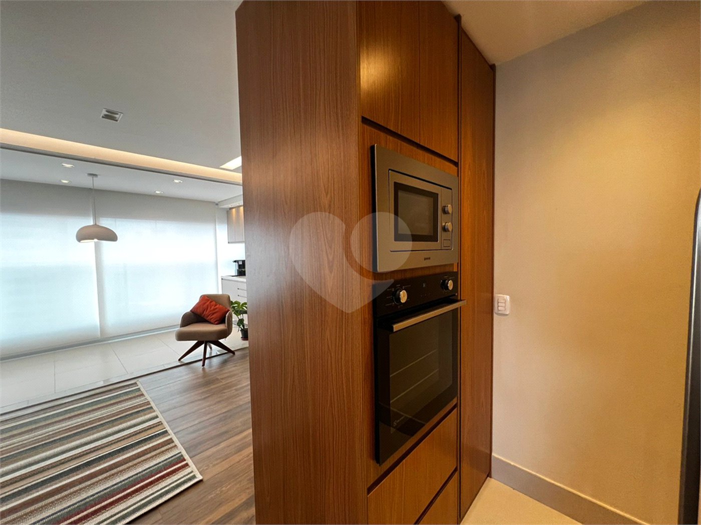 Apartamento à venda com 2 suítes em Indianópolis, São Paulo, SP