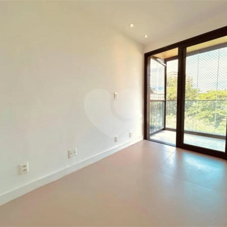 Cobertura à venda com 3 quartos, sendo 1 suíte,  em Gávea, Rio de Janeiro, RJ