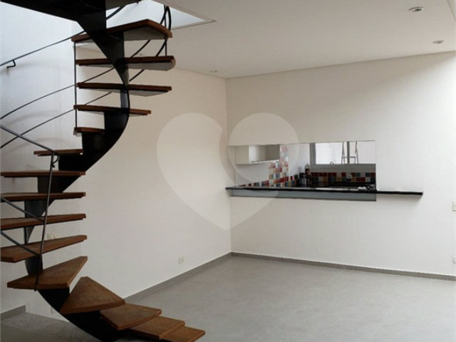 Casa à venda com 3 suítes em Santana, São Paulo, SP