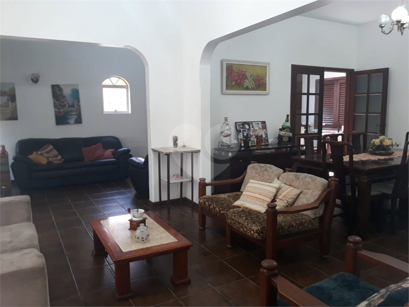 Casa à venda ou para alugar com 3 quartos, sendo 1 suíte, em Jardim Maria Trindade, São Roque, SP