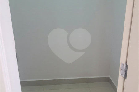 Indaiatuba- Condominio Maria Dulce-Venda e Locação - Terreno 300,00 ms - construido - 180,00 ms - Casa Terrea - 3 suites - escritório com ventilador, lavabo - cozinha com armários,forno, coifa e cooktop , ventilador - despensa - lavanderia com armarios- varanda gourmet com churrasqueira, quintal c
