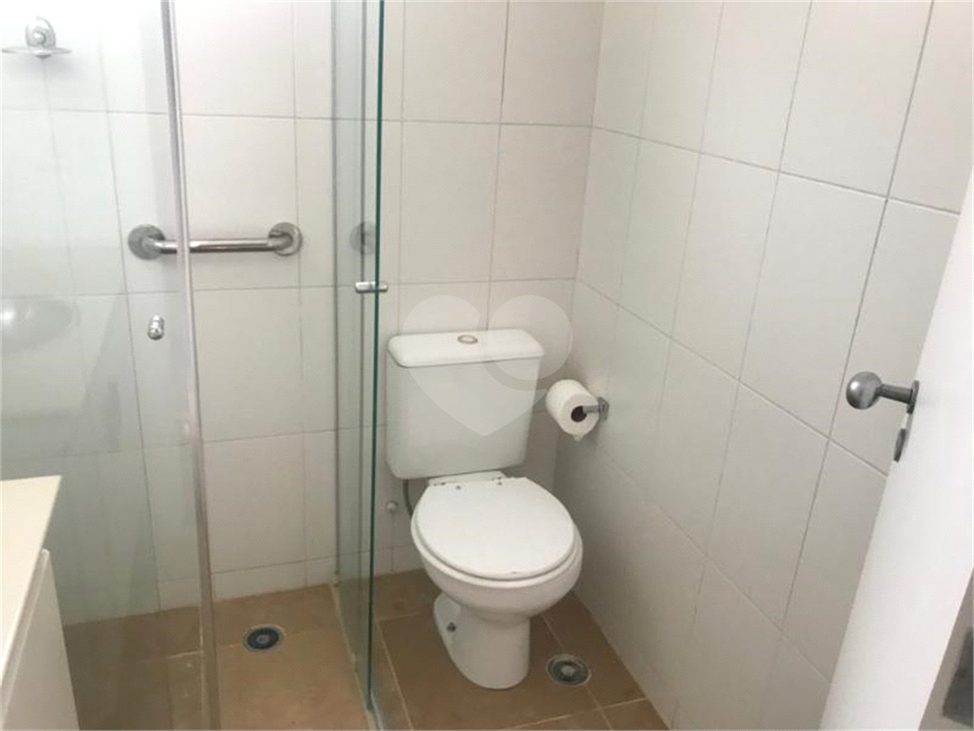 Apartamento à venda ou para alugar com 3 suítes em Moema, São Paulo, SP