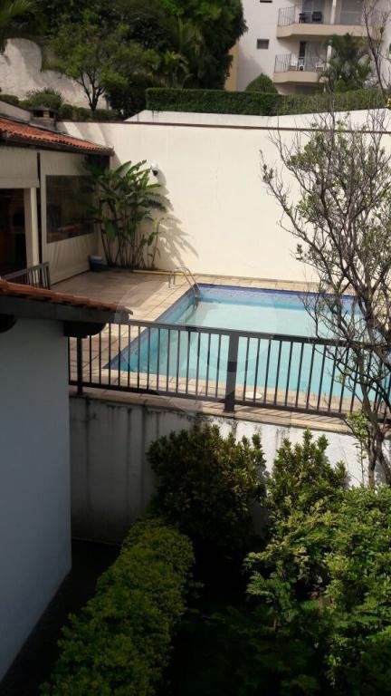 Sobrado à venda com 3 quartos, sendo 1 suíte, em Santa Teresinha, São Paulo, SP