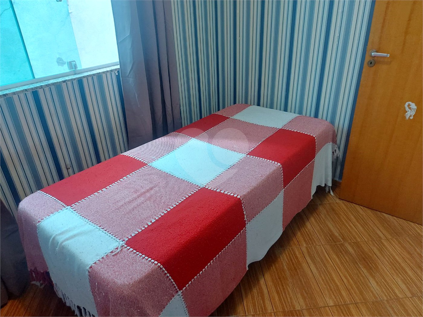Sobrado à venda com 3 quartos, sendo 1 suíte, em Tremembé, São Paulo, SP