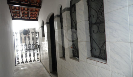 Casa à venda com 5 quartos, sendo 3 suítes, em Vila São Francisco, São Paulo, SP