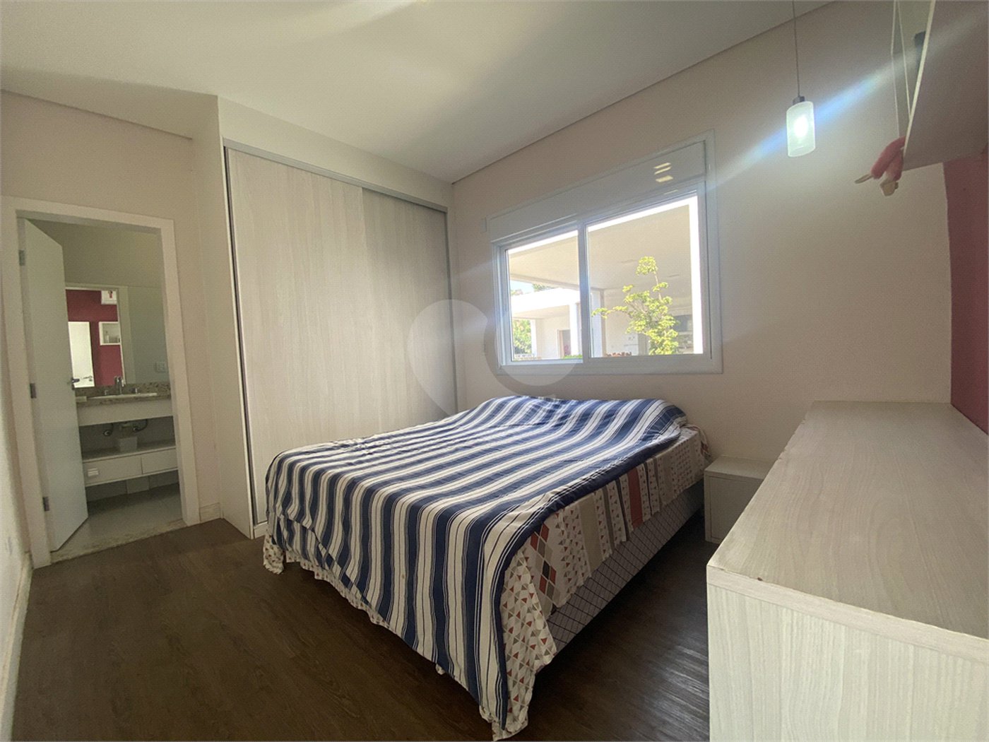 Casa à venda com 6 quartos, sendo 5 suítes, no condomínio Monte Belo, Salto - SP