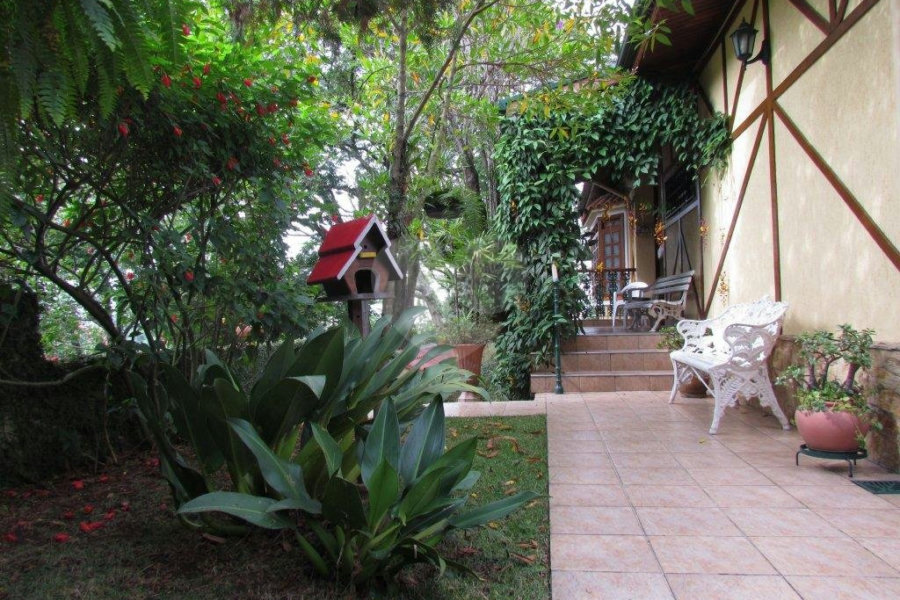 Casa Térrea à venda com 3 quartos, sendo 1 suíte, em Horto Florestal, São Paulo, SP