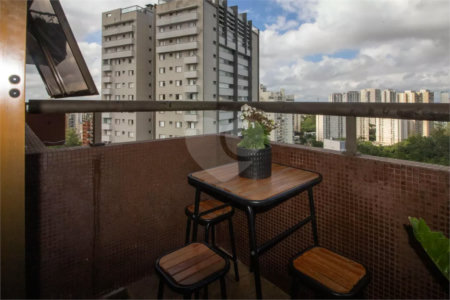Duplex à venda com 2 suítes em Jardim Londrina, São Paulo, SP