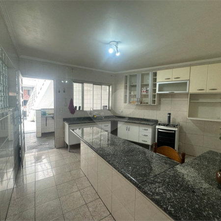 Casa à venda com 4 quartos, sendo 2 suítes, em Jardim Bela Vista, Guarulhos, SP