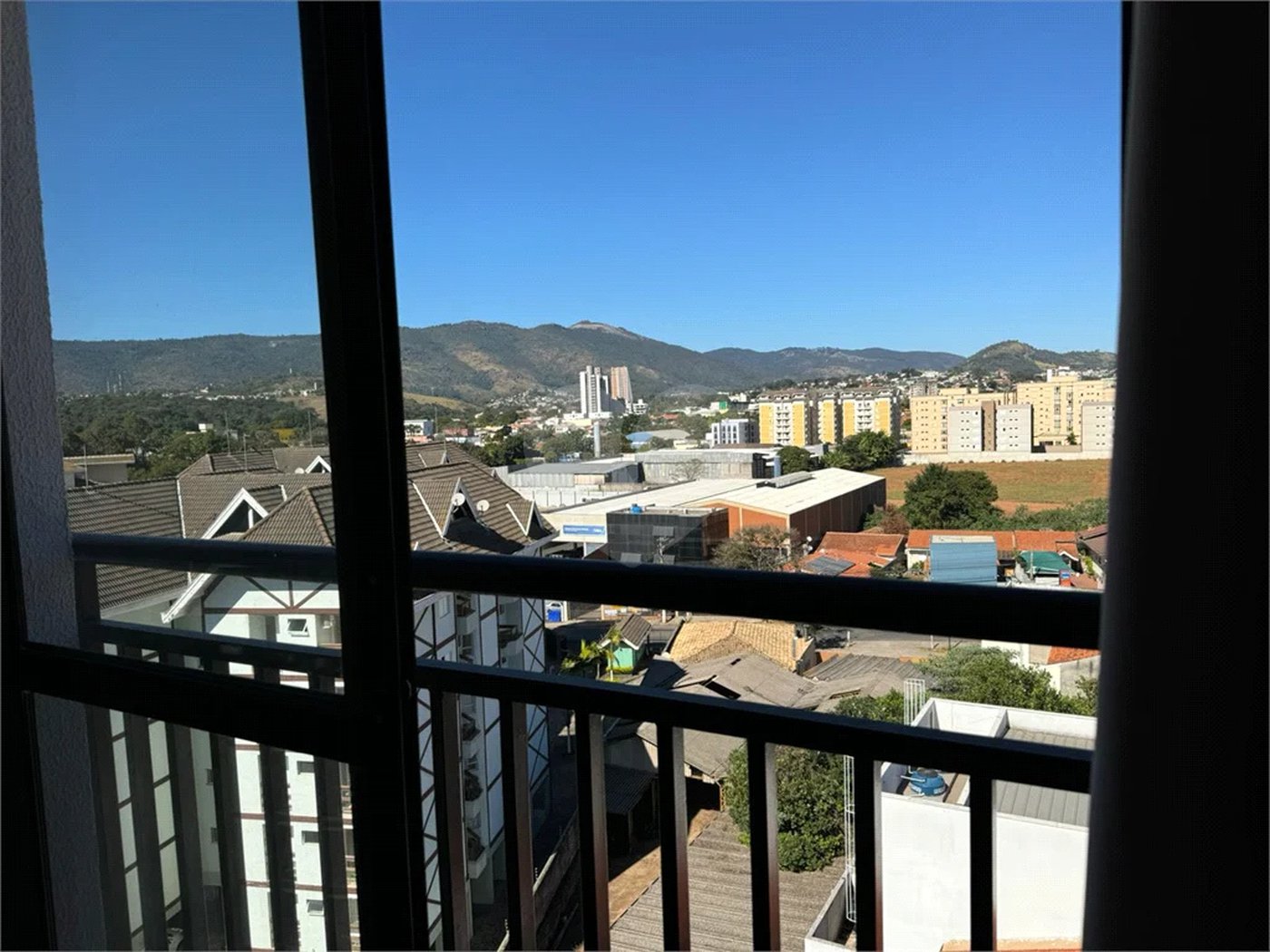 STUDIO SEMI MOBILIADO PARA VENDA OU LOCAÇÃO EM ATIBAIA